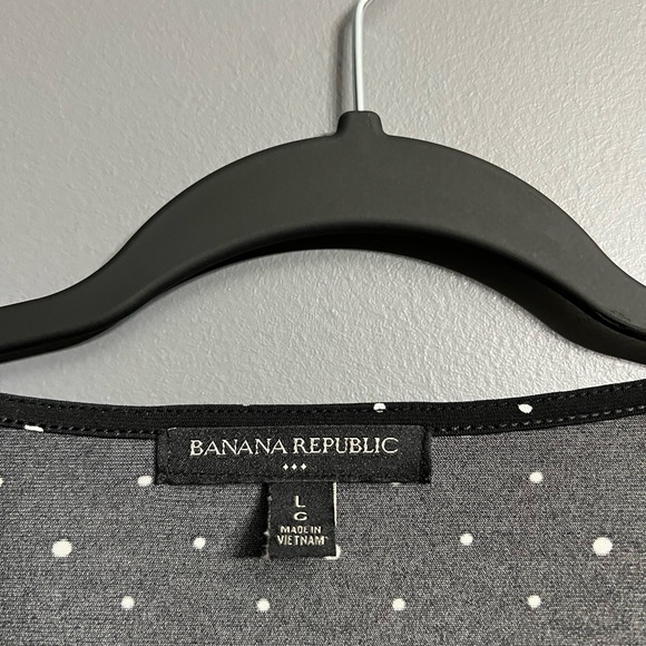 Banana Republic Polka Dot Criss Cross Blouse! - Picture 2 of 4